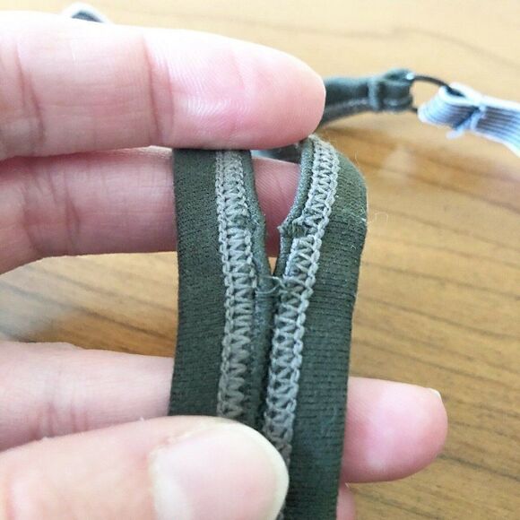 VS Victorias Secret Strappy Sport Bra Olive Green / Black - Picture 7 of 10